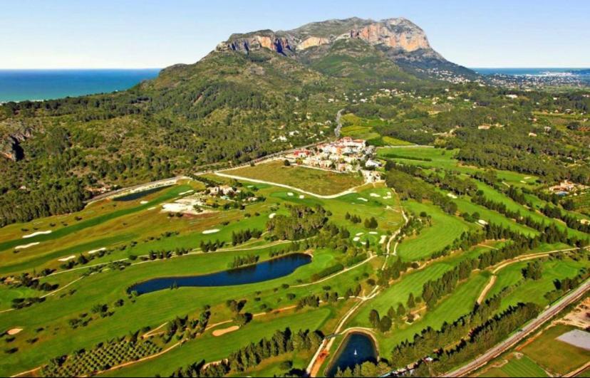 Maison Cosy Au Pied Du Golf Avec Piscine Privee Muntanya la Sella Eksteriør bilde